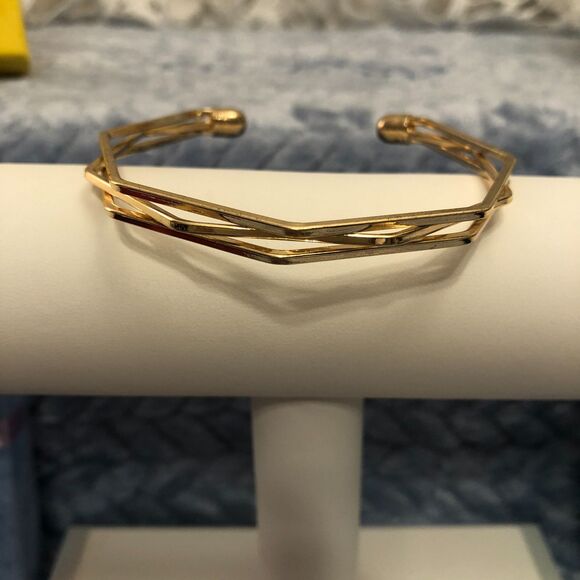 Cuff-style Bracelet - Picture 7 of 8